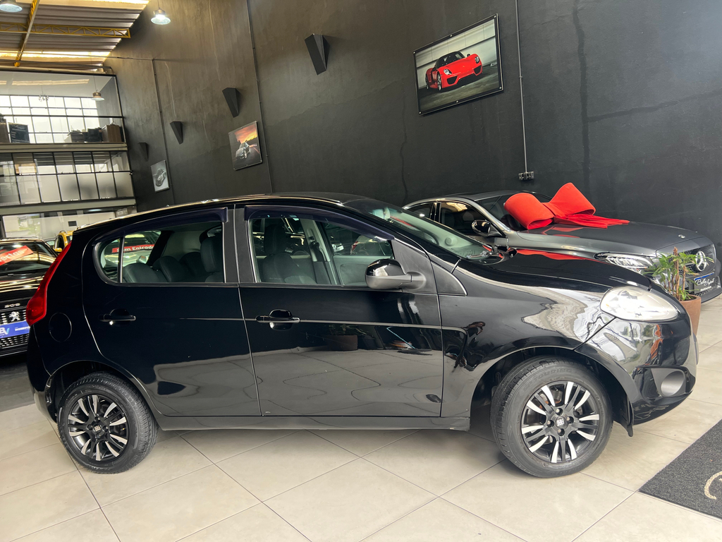 Fiat Palio Preto