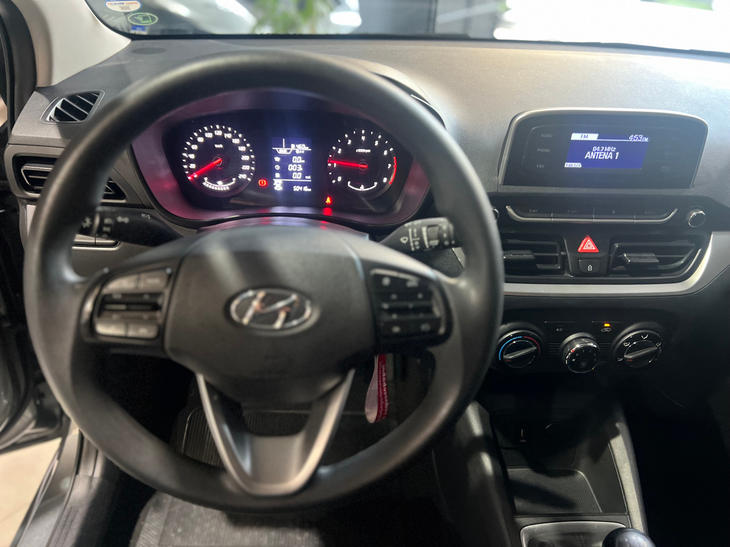 Hyundai HB20 Cinza