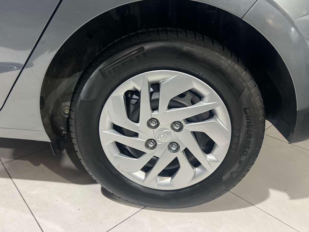 Hyundai HB20 Cinza