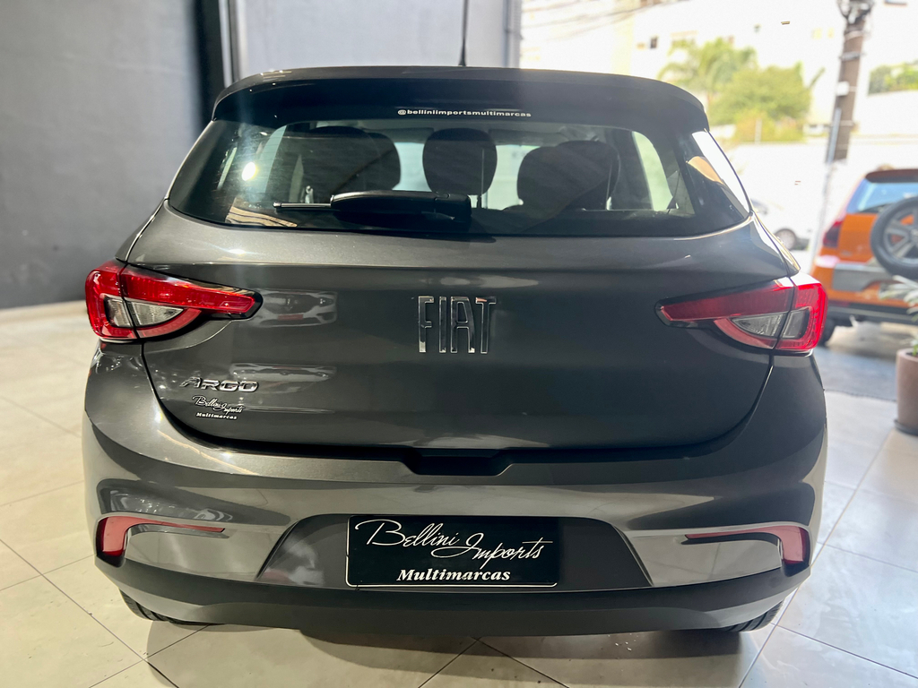 Fiat Argo Cinza