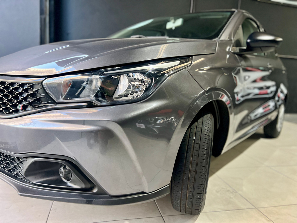 Fiat Argo Cinza
