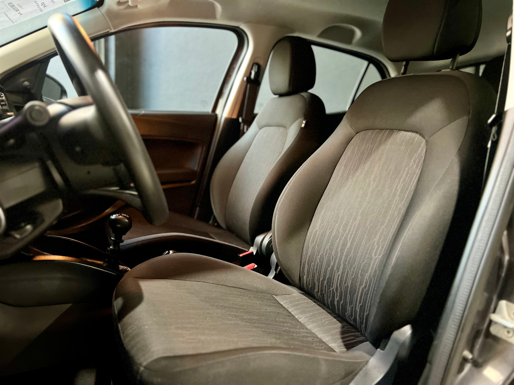 Fiat Argo Cinza