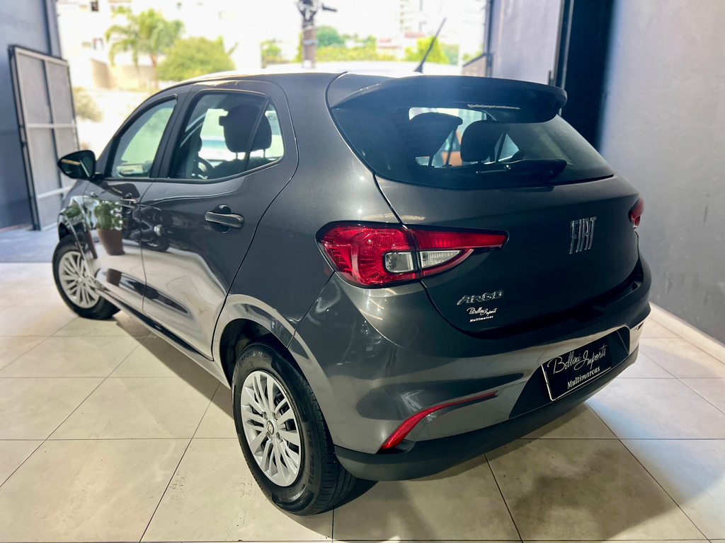 Fiat Argo Cinza