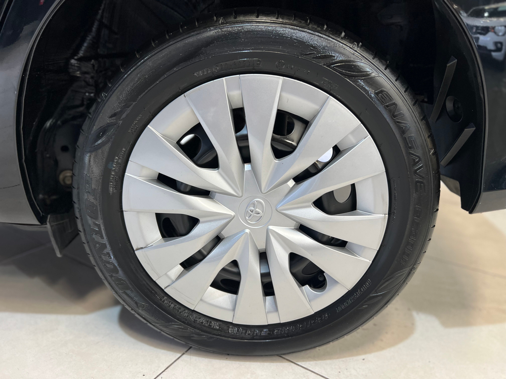 Toyota Yaris Hatch Preto
