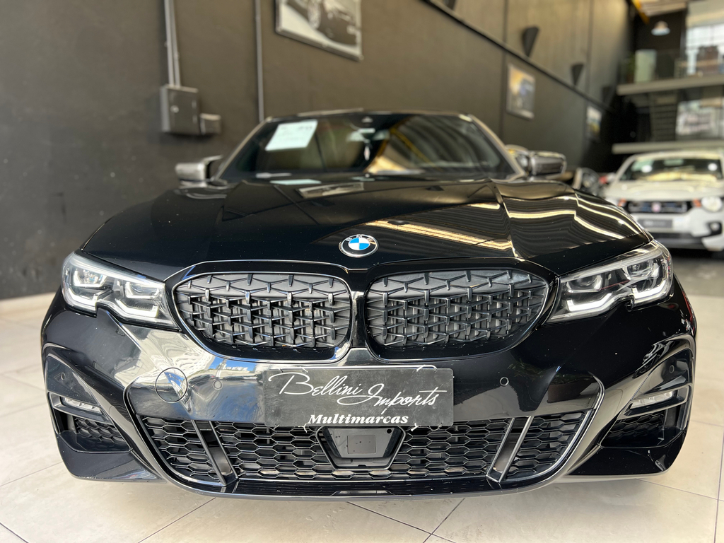BMW 320i Preto