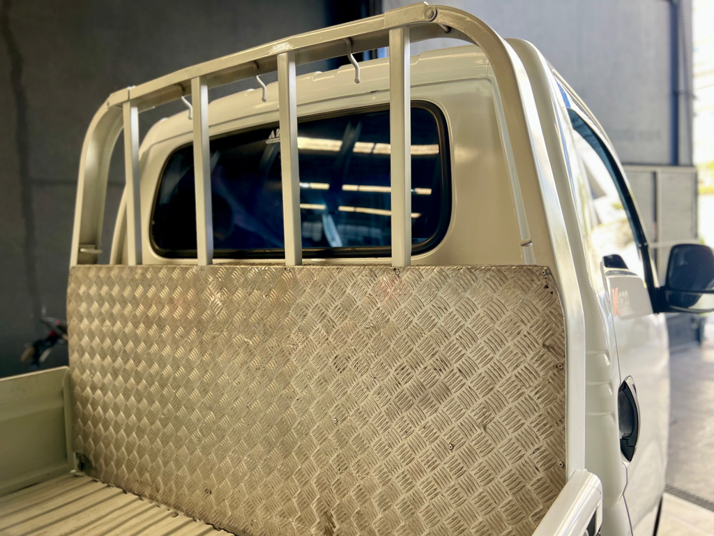 Kia Bongo Branco