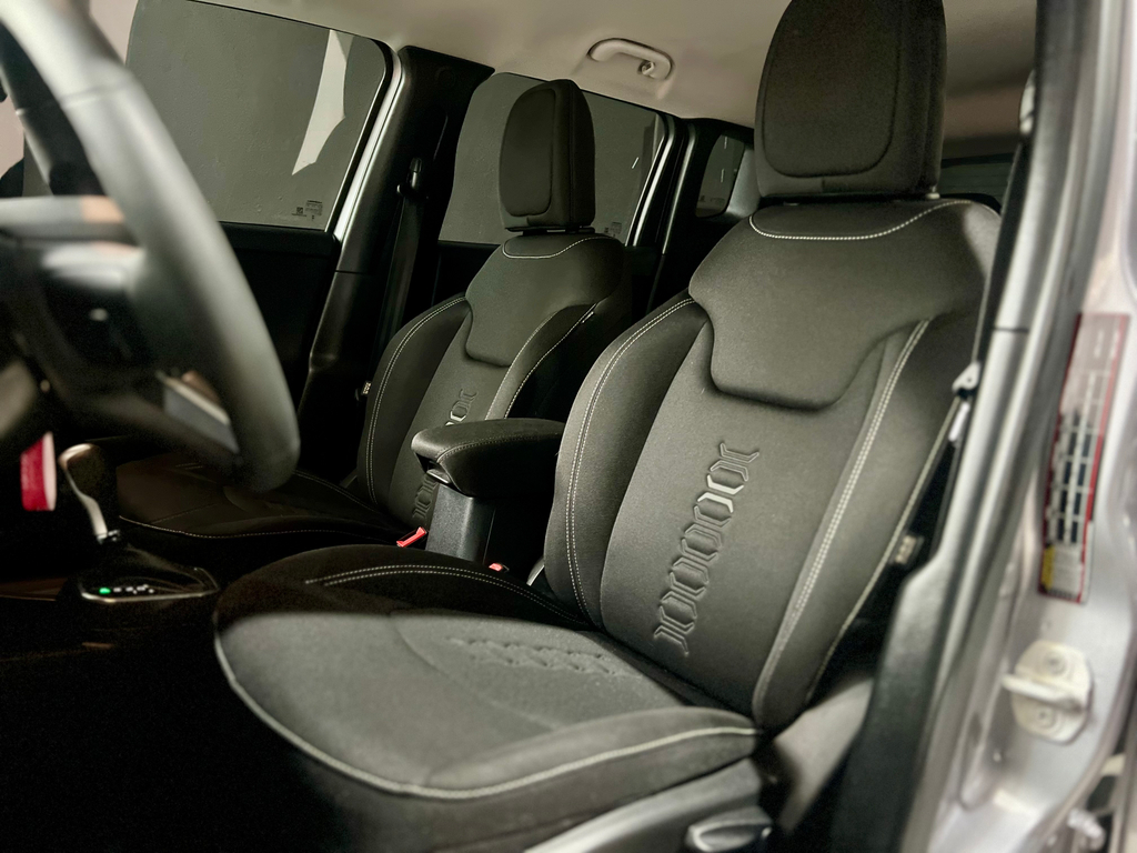 Jeep Renegade Prata