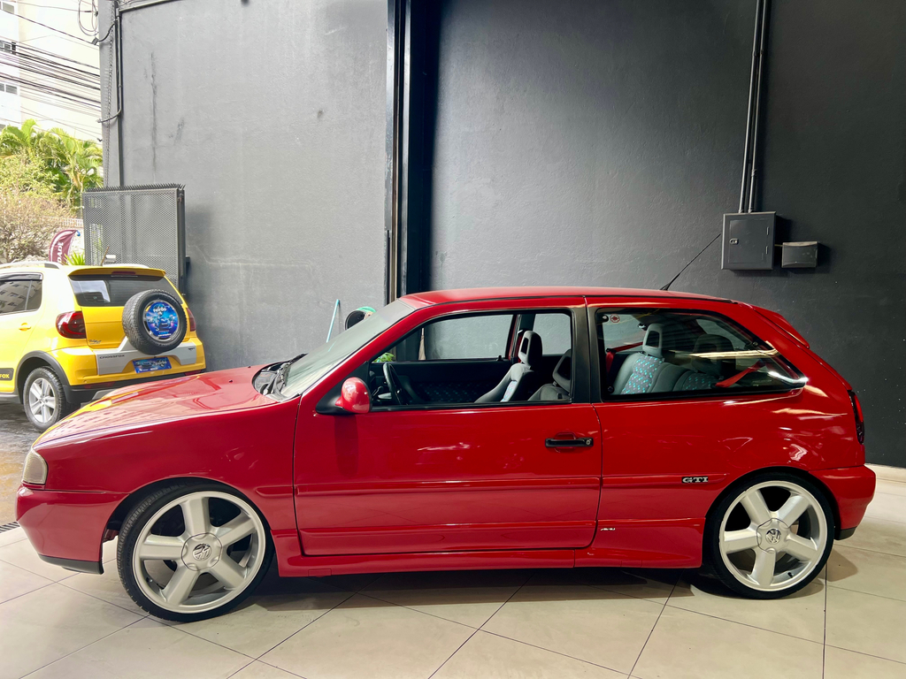 Volkswagen Gol Vermelho