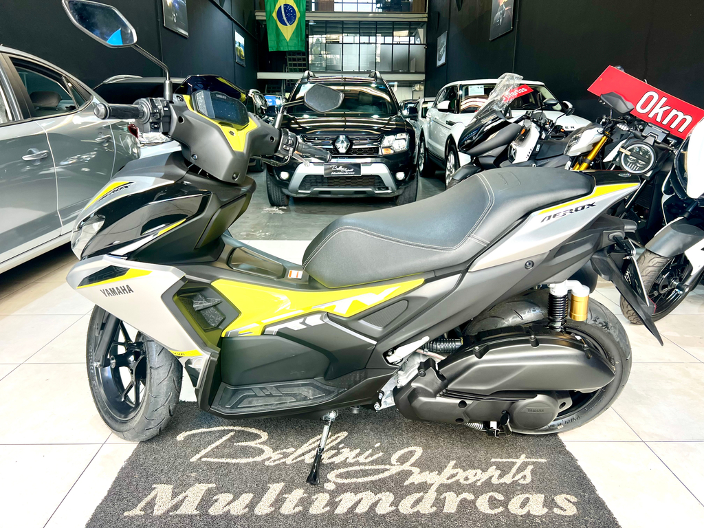 Yamaha AEROX Prata