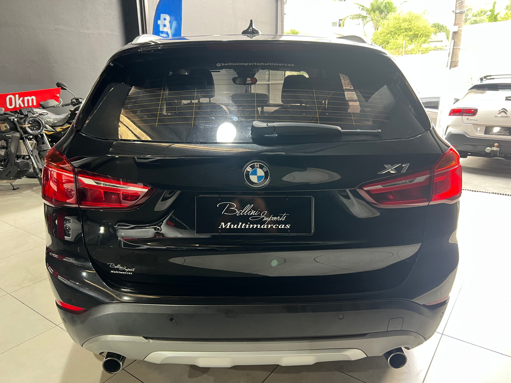 BMW X1 Preto