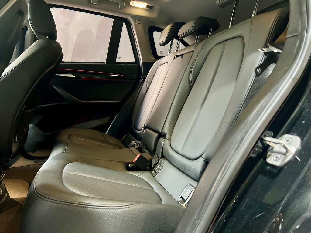 BMW X1 Preto
