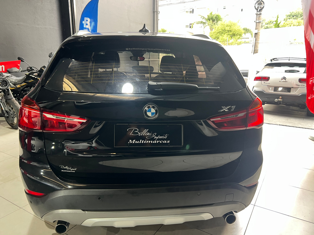BMW X1 Preto