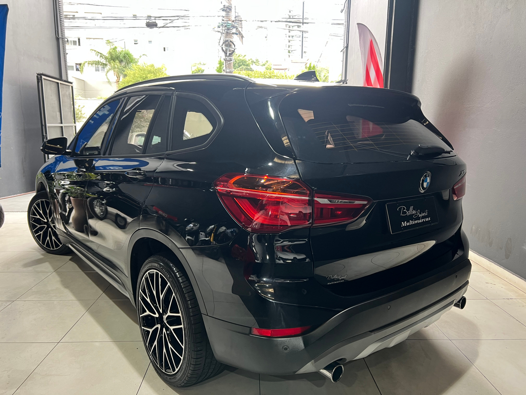 BMW X1 Preto