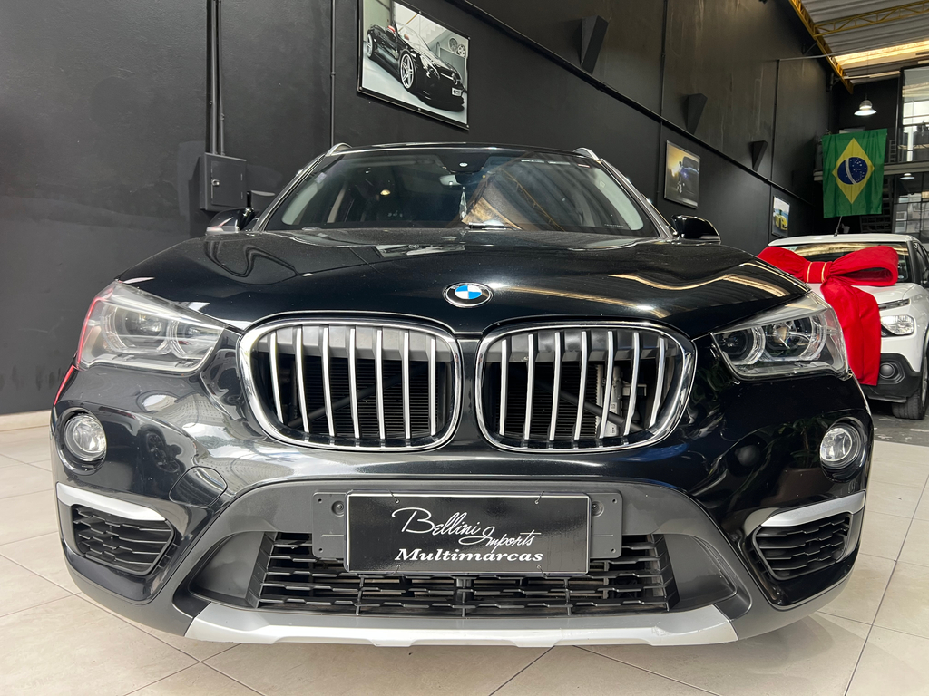 BMW X1 Preto