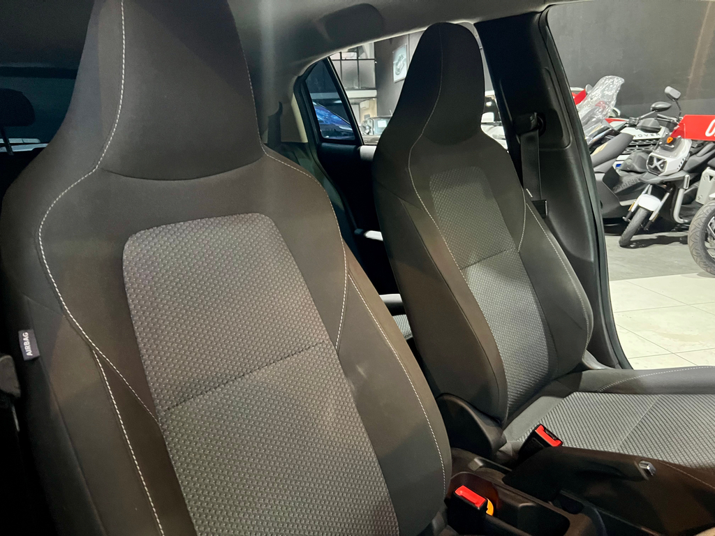 Chevrolet Onix Prata