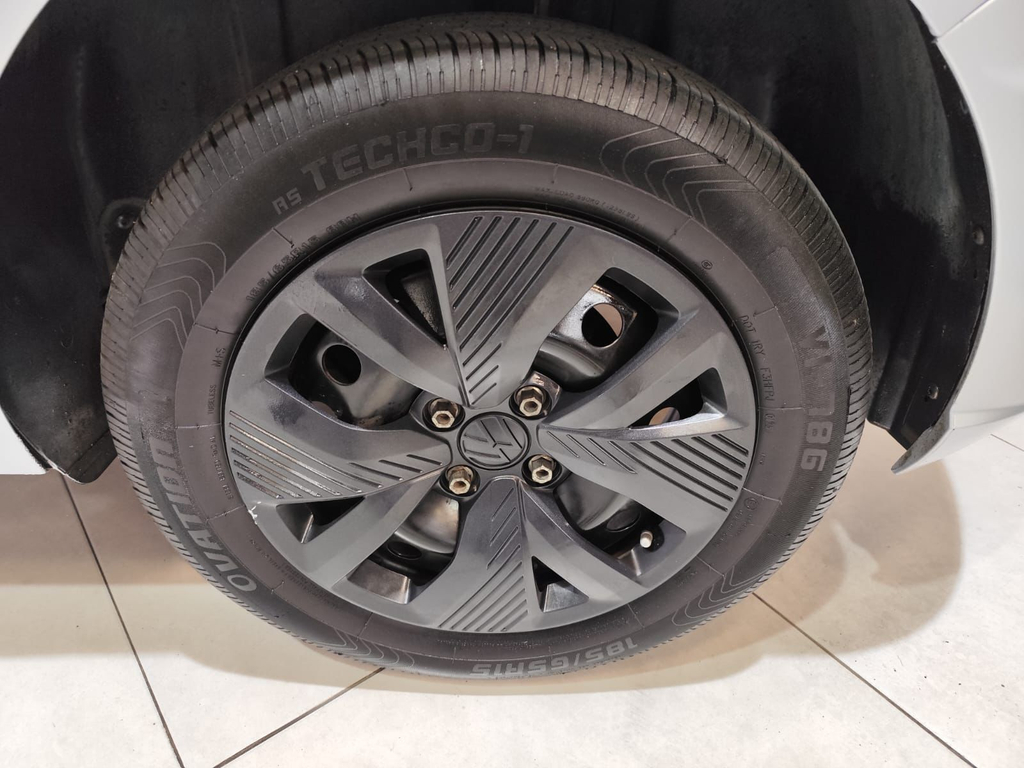 Volkswagen Polo Prata
