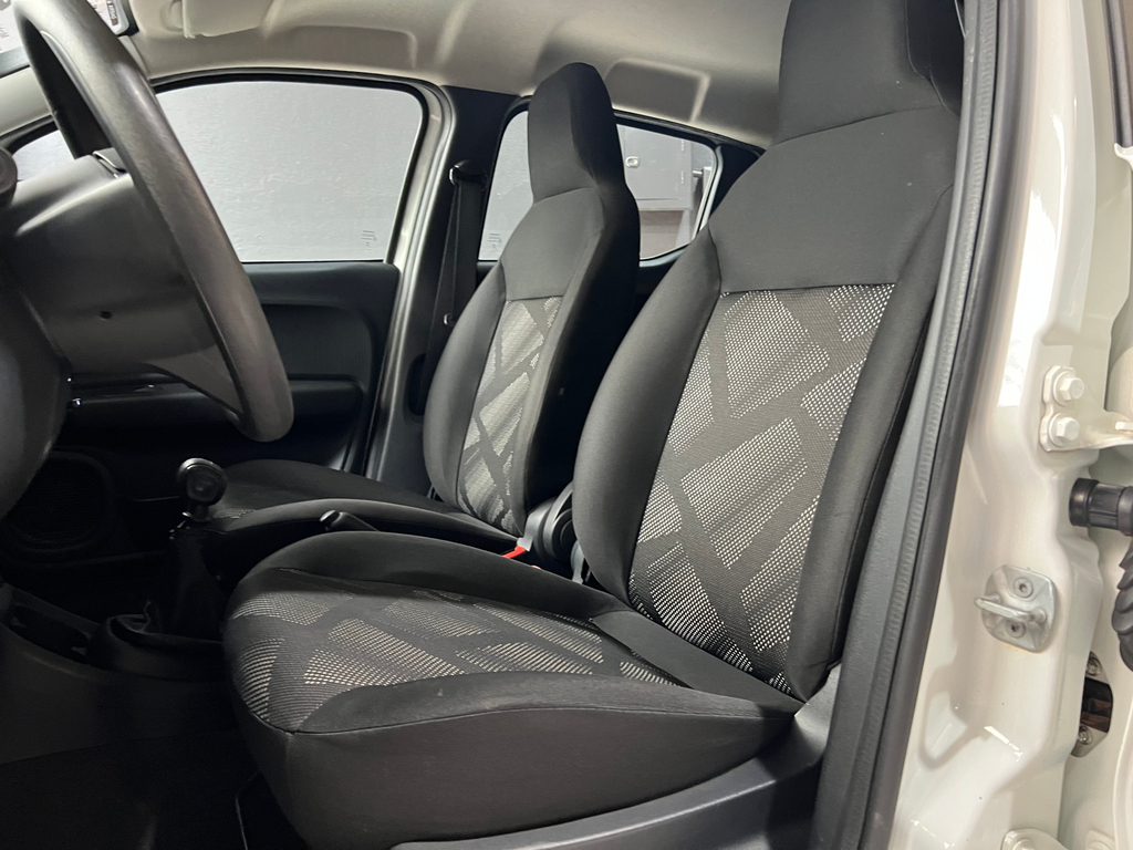 Fiat Mobi Branco