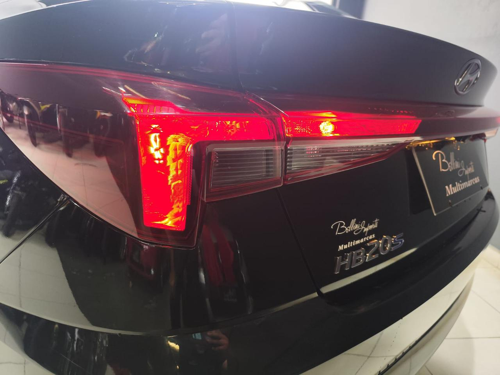 Hyundai HB20S Preto
