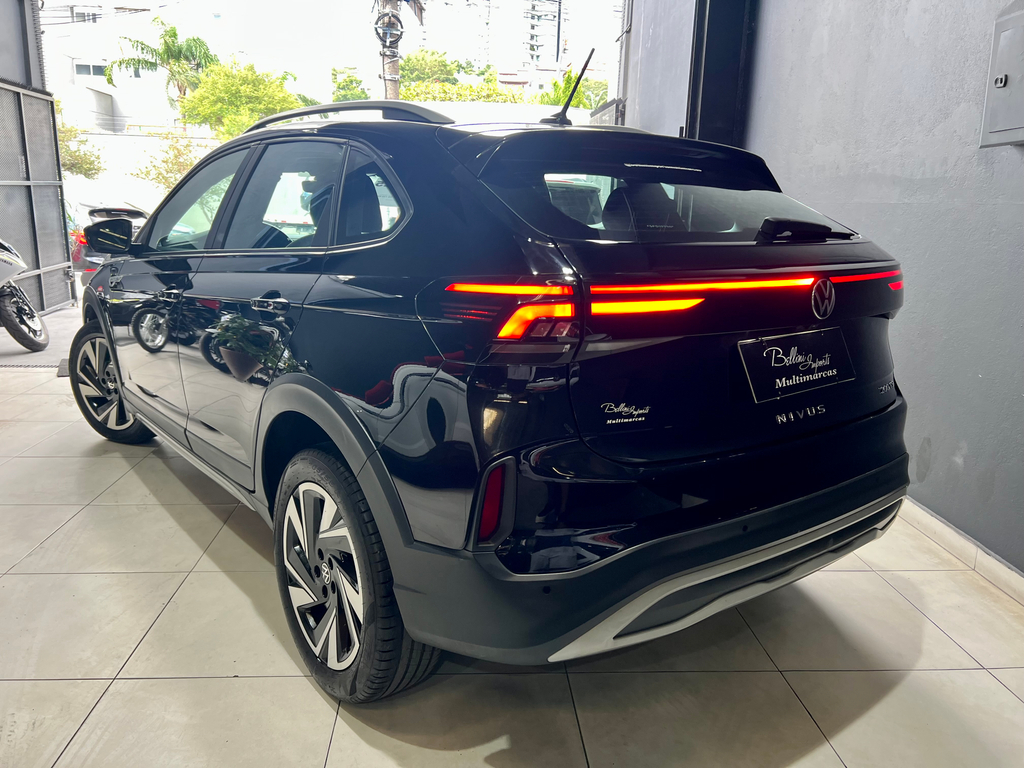 Volkswagen Nivus Preto