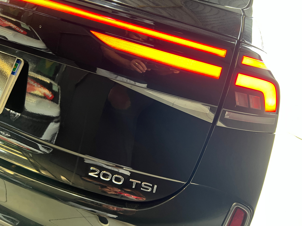 Volkswagen Nivus Preto