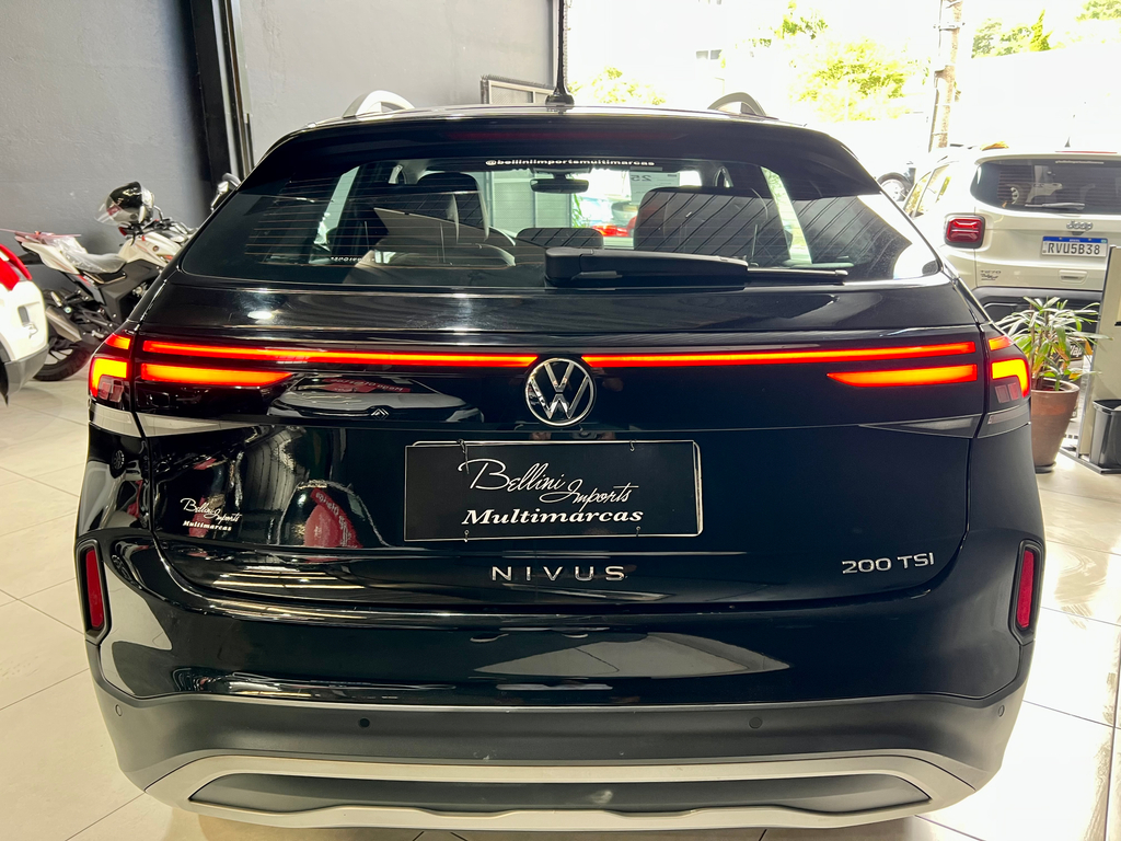 Volkswagen Nivus Preto