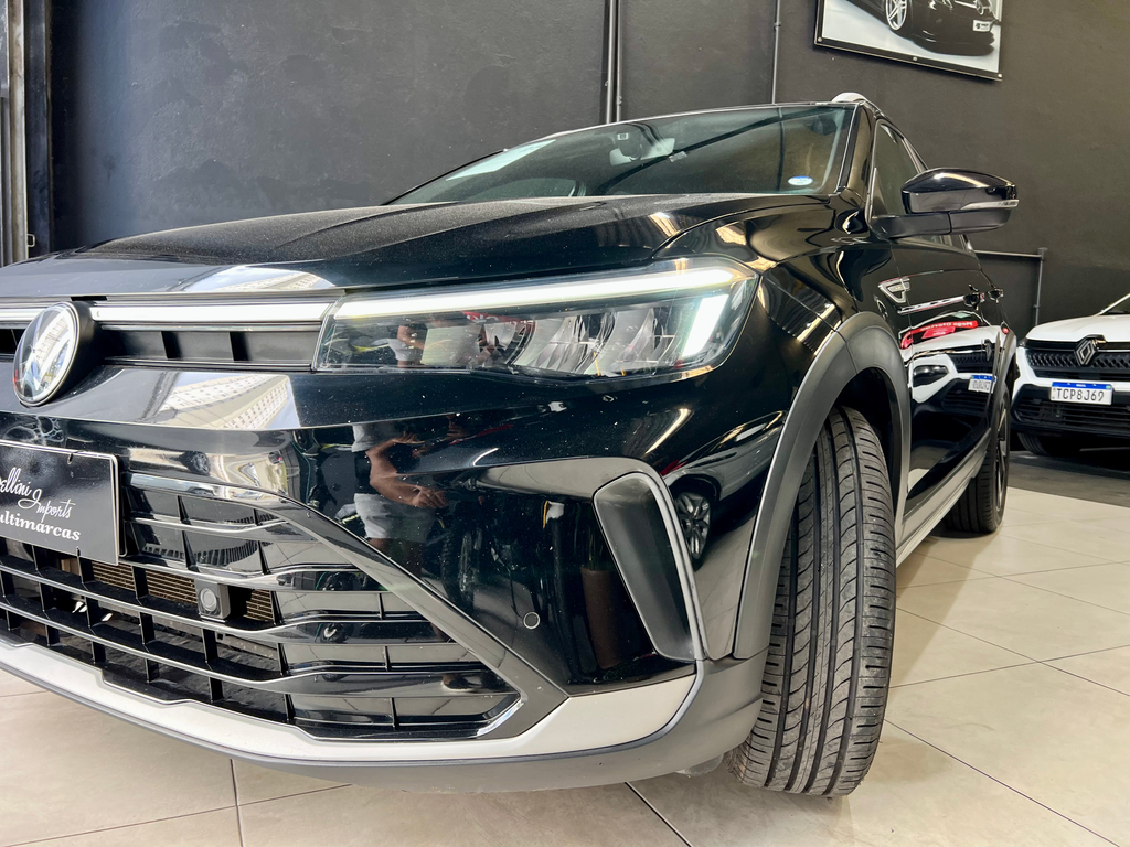 Volkswagen Nivus Preto