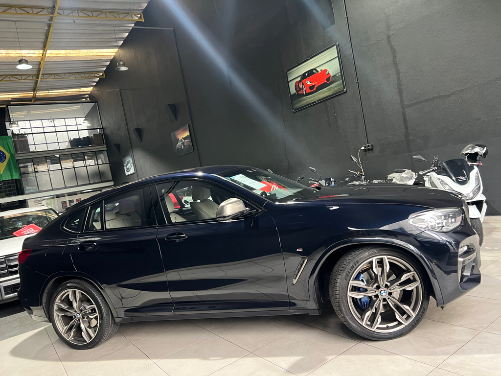 BMW X4 Preto