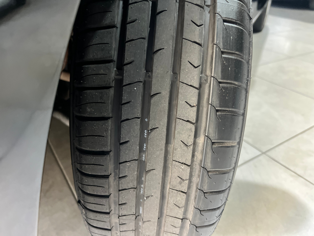 Chevrolet Onix Preto
