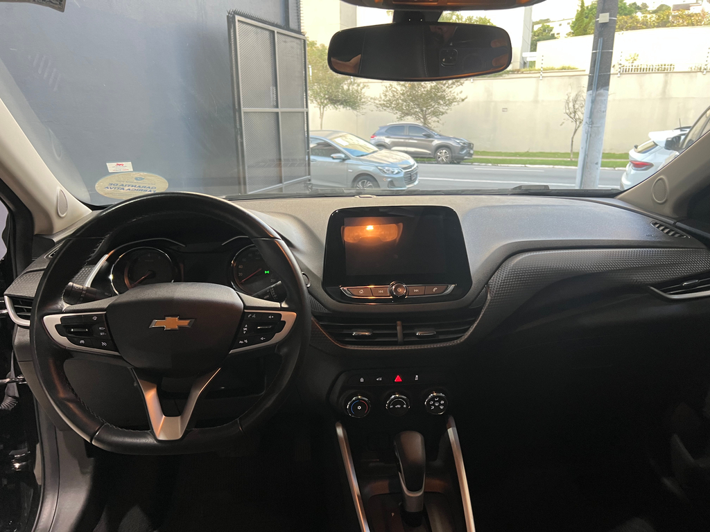 Chevrolet Onix Preto