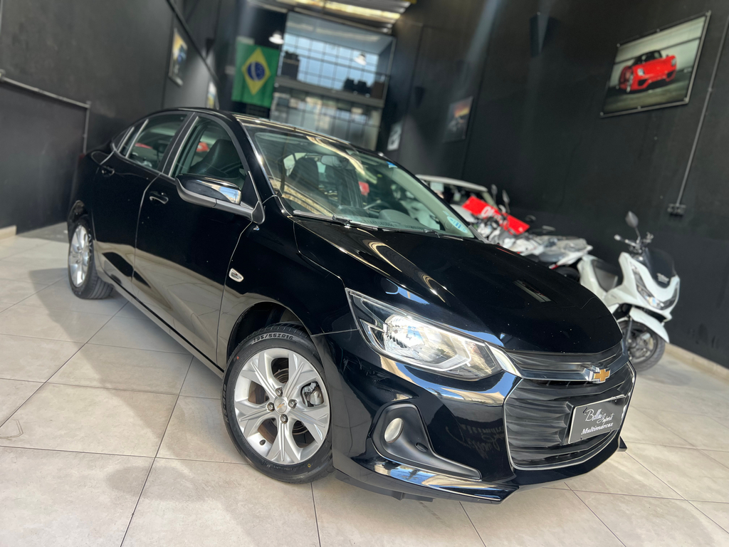 Chevrolet Onix Preto