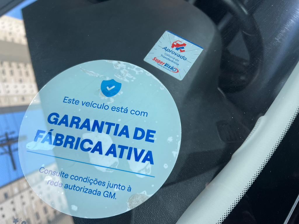 Chevrolet Onix Preto