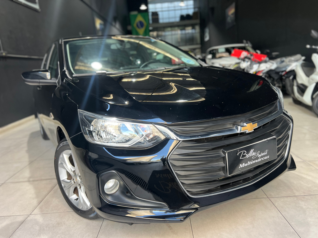 Chevrolet Onix Preto