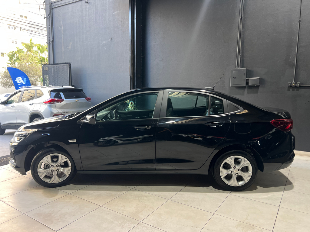 Chevrolet Onix Preto