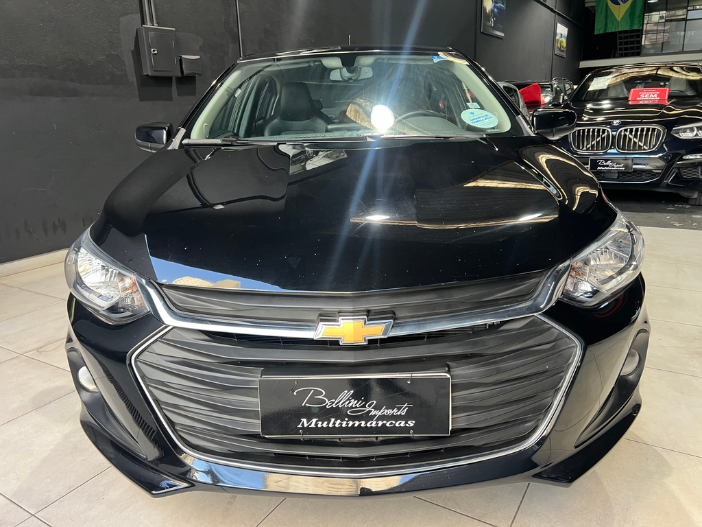 Chevrolet Onix Preto