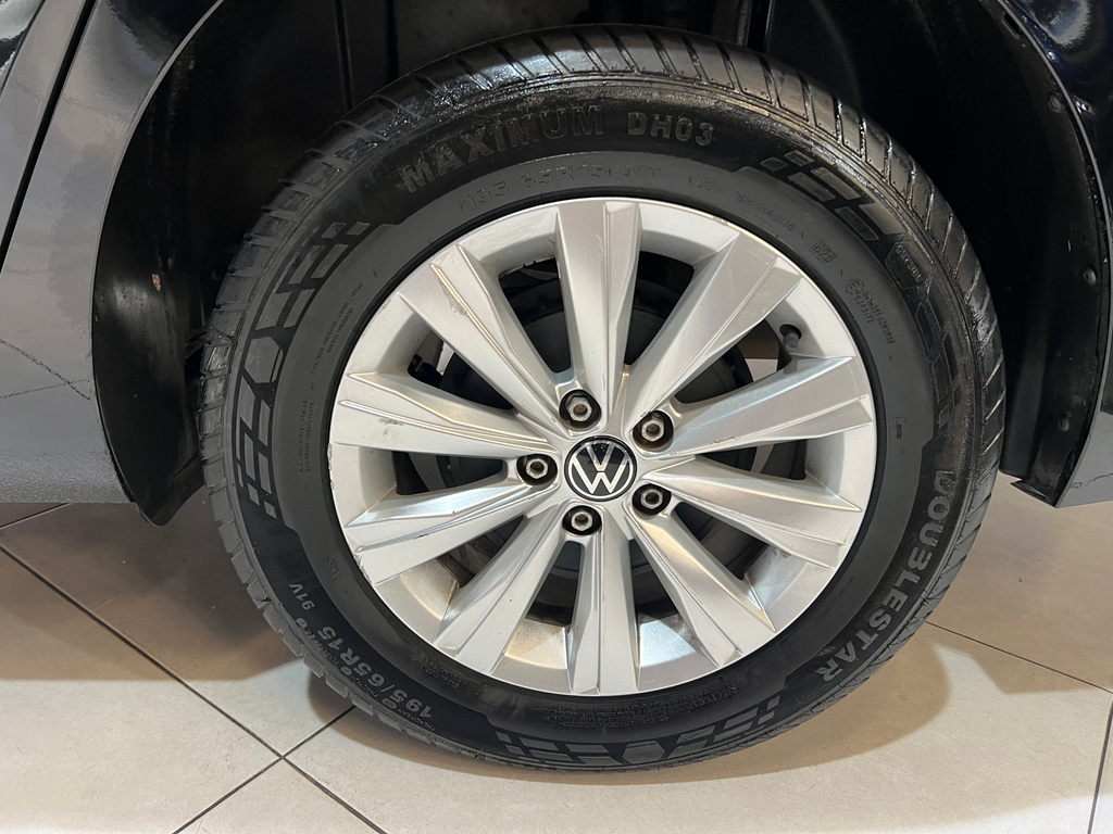 Volkswagen Virtus Preto