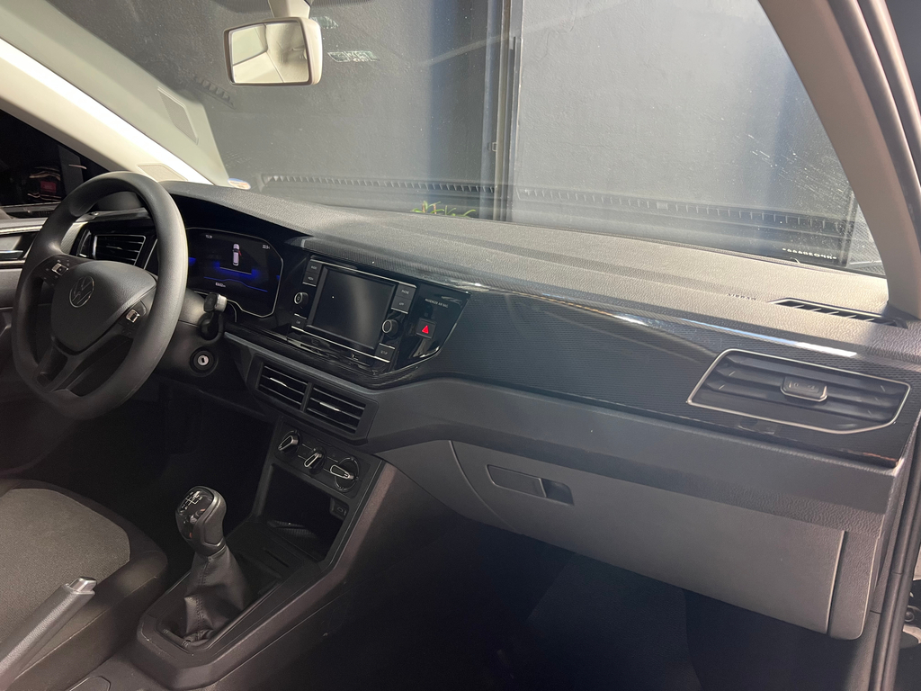 Volkswagen Virtus Preto