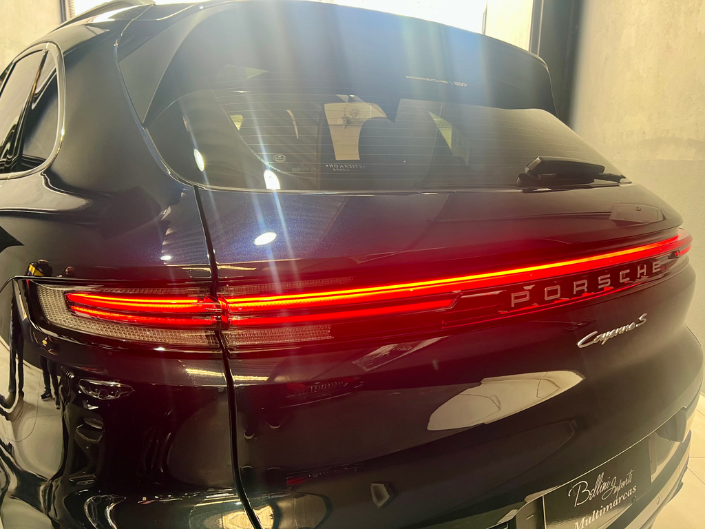 Porsche Cayenne Azul