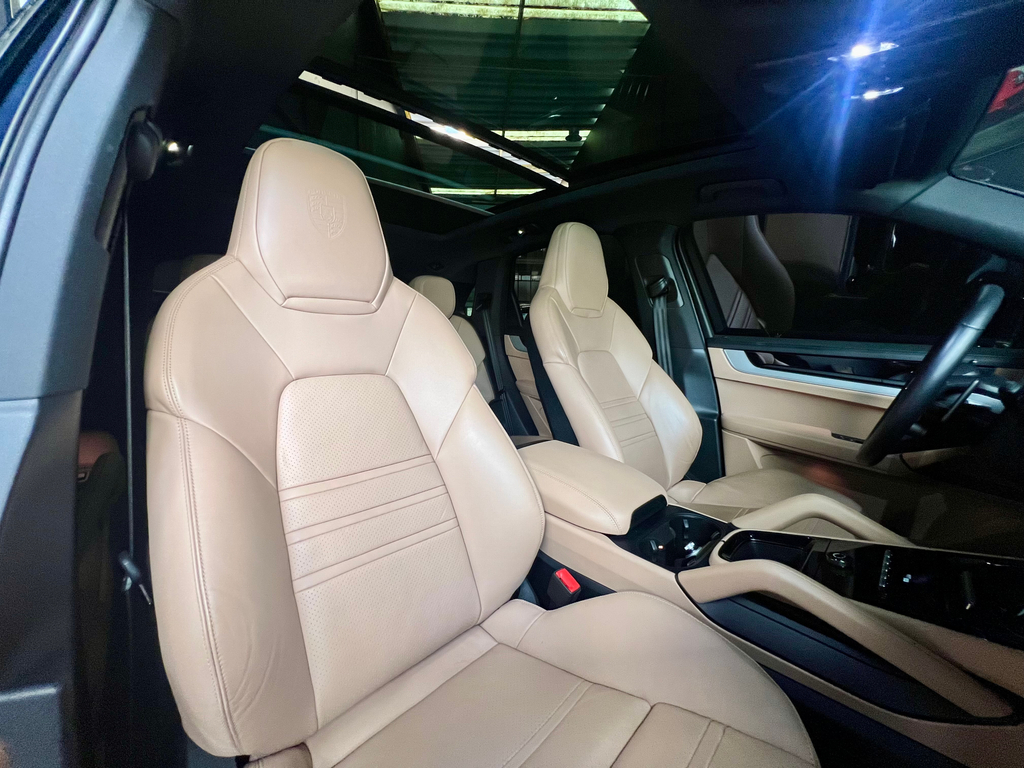 Porsche Cayenne Azul