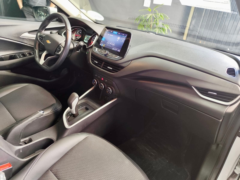 Chevrolet Onix Branco