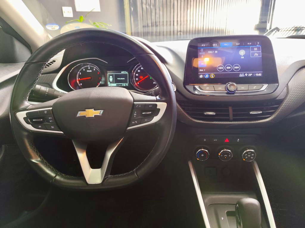 Chevrolet Onix Branco