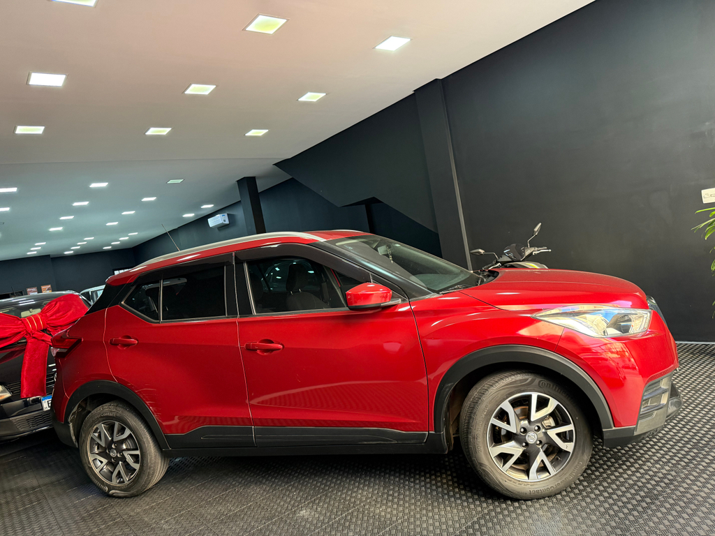 Nissan Kicks Vermelho