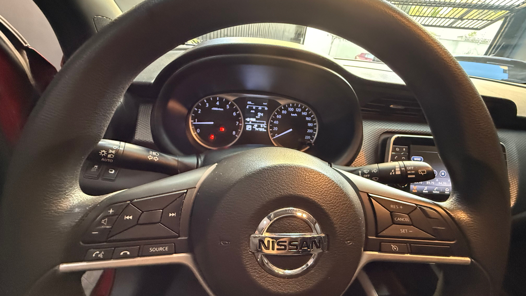 Nissan Kicks Vermelho