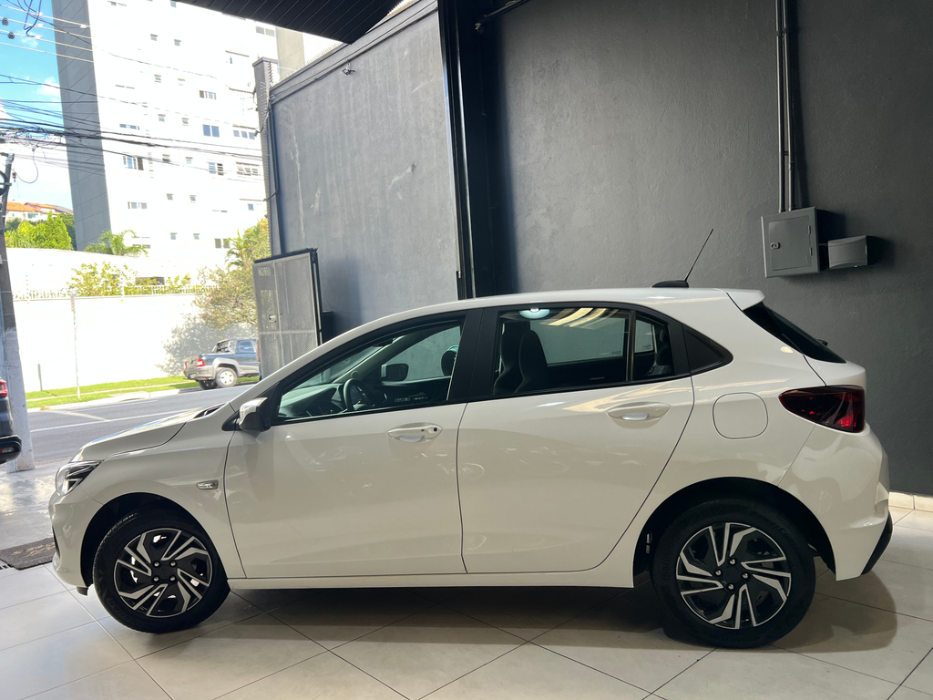 Chevrolet Onix Branco
