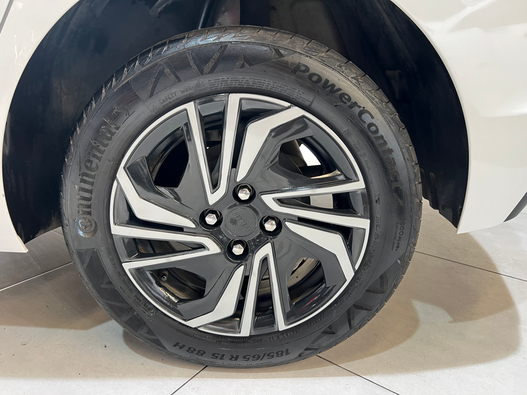 Chevrolet Onix Branco