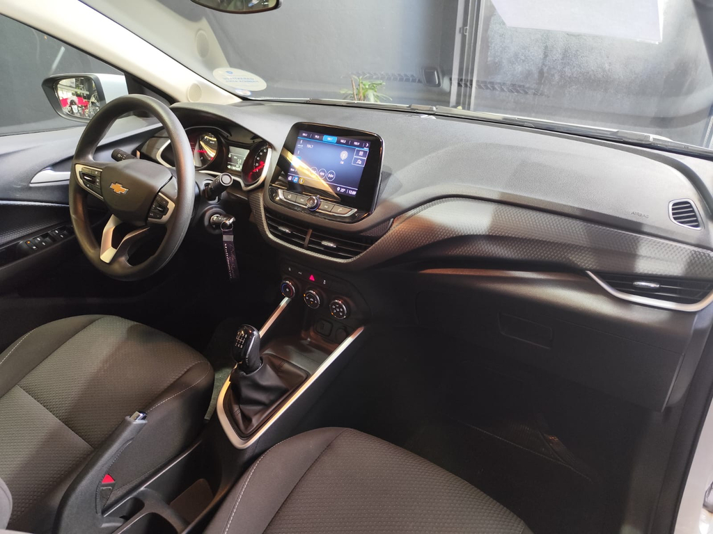 Chevrolet Onix Sedan Branco