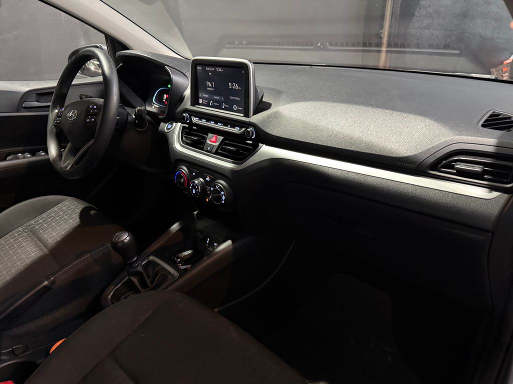 Hyundai HB20 Cinza