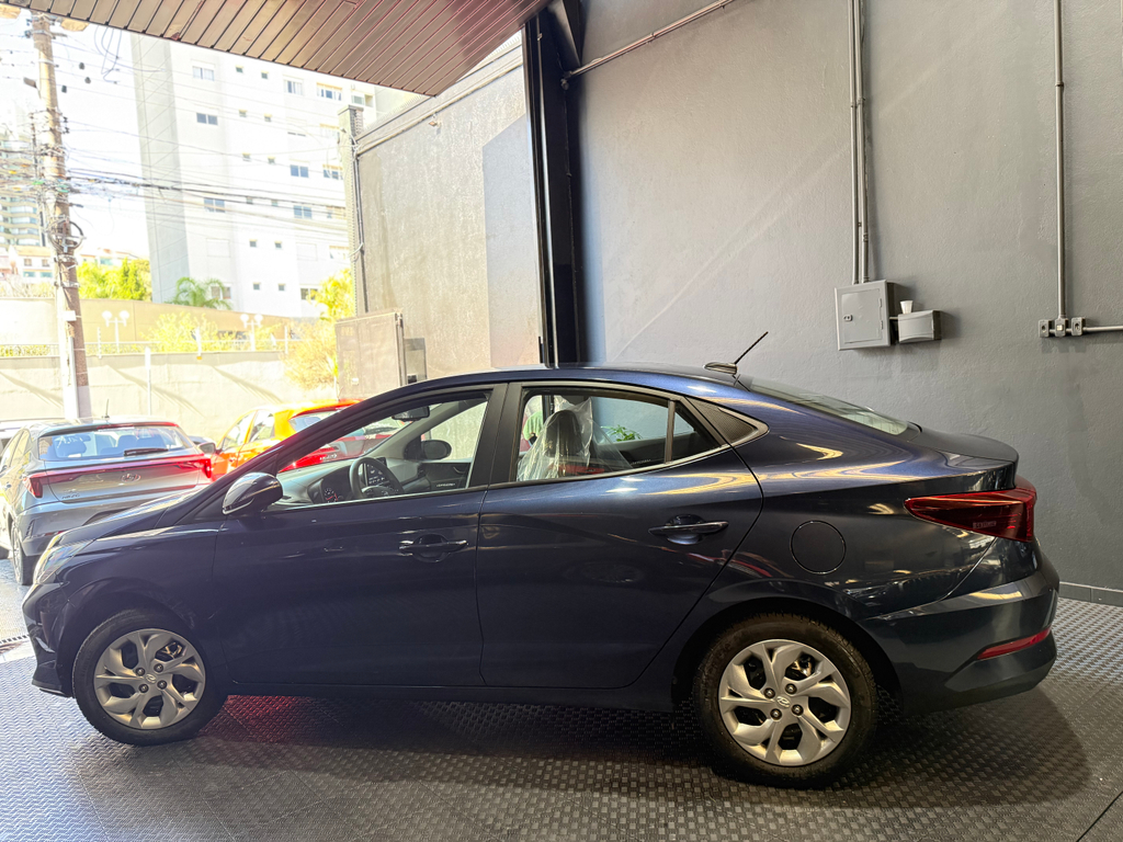 Hyundai HB20S Azul