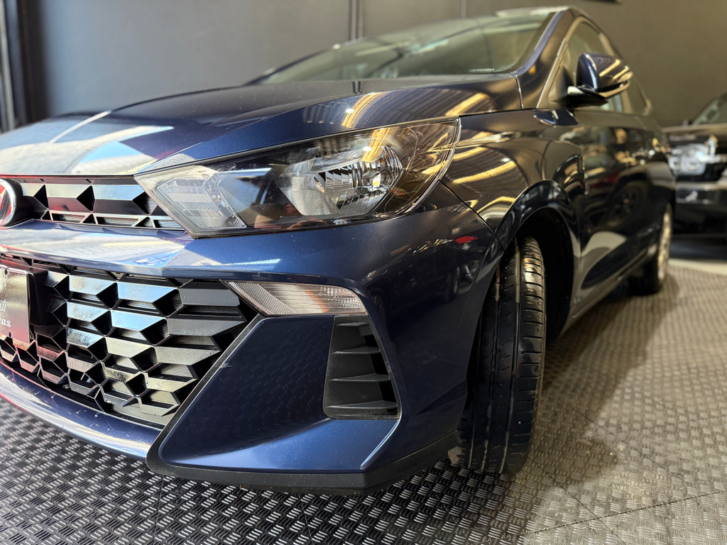 Hyundai HB20S Azul