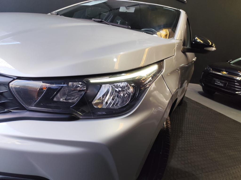 Fiat Argo Prata