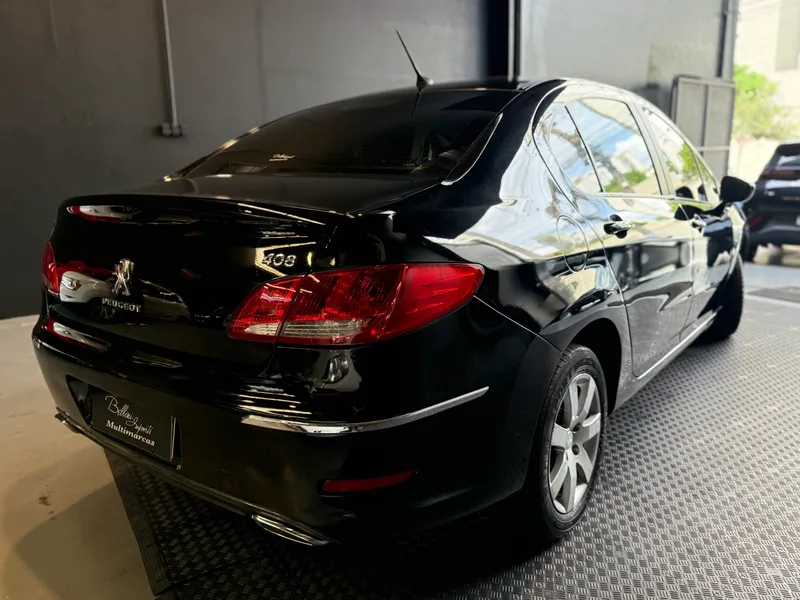 Peugeot 408 Preto